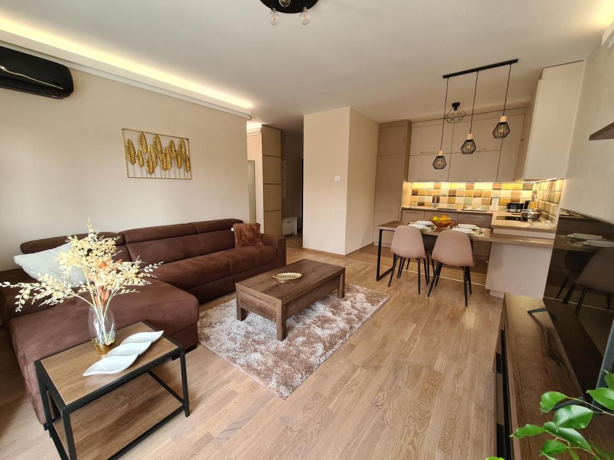 Stella Apartment Subotica Luaran gambar
