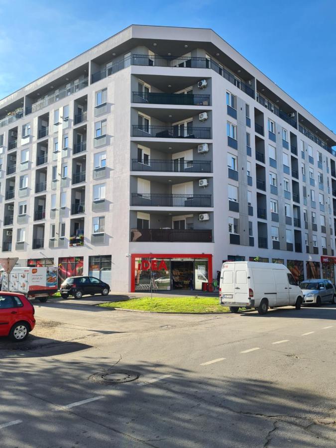 Stella Apartment Subotica Luaran gambar
